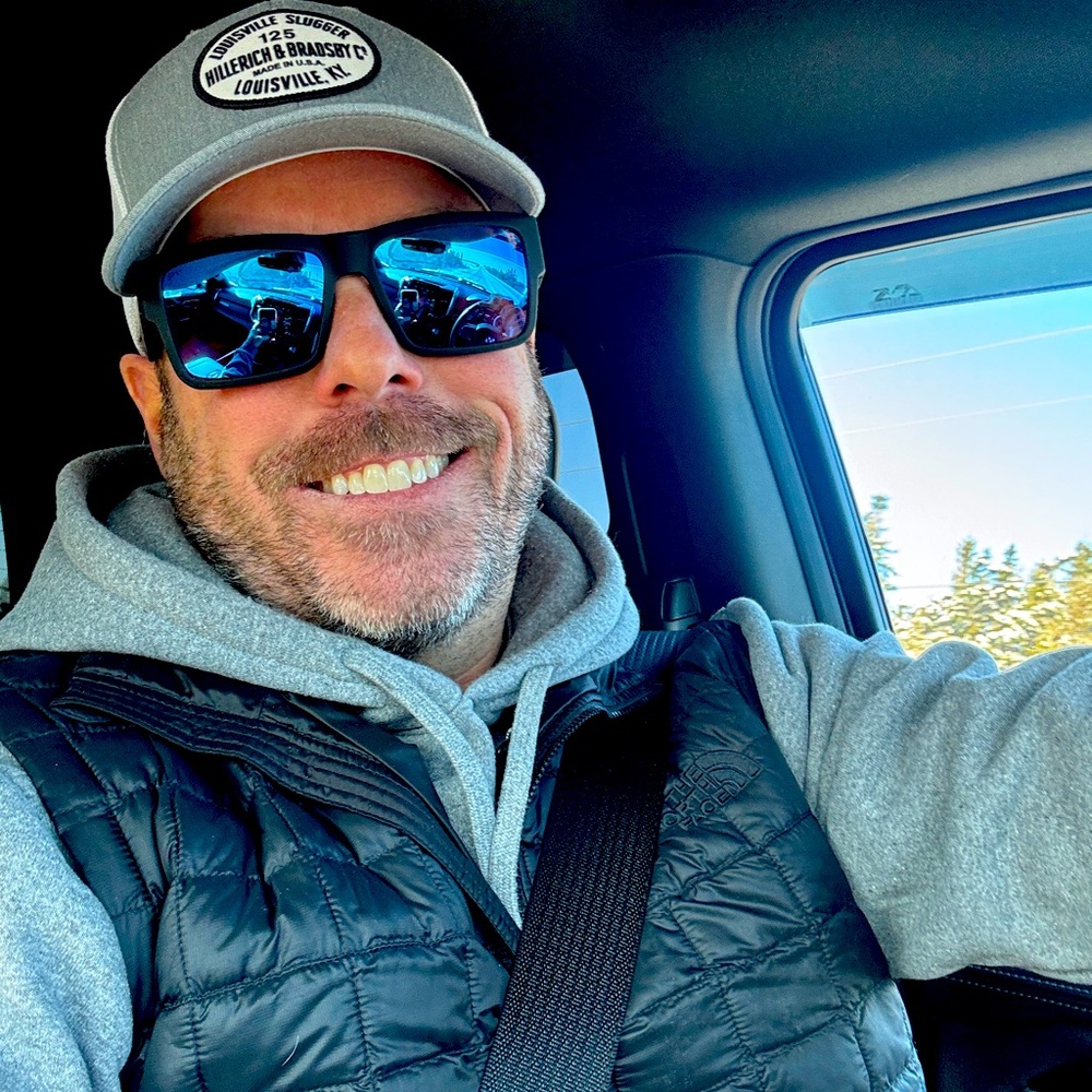 Meet your Posher, Adam